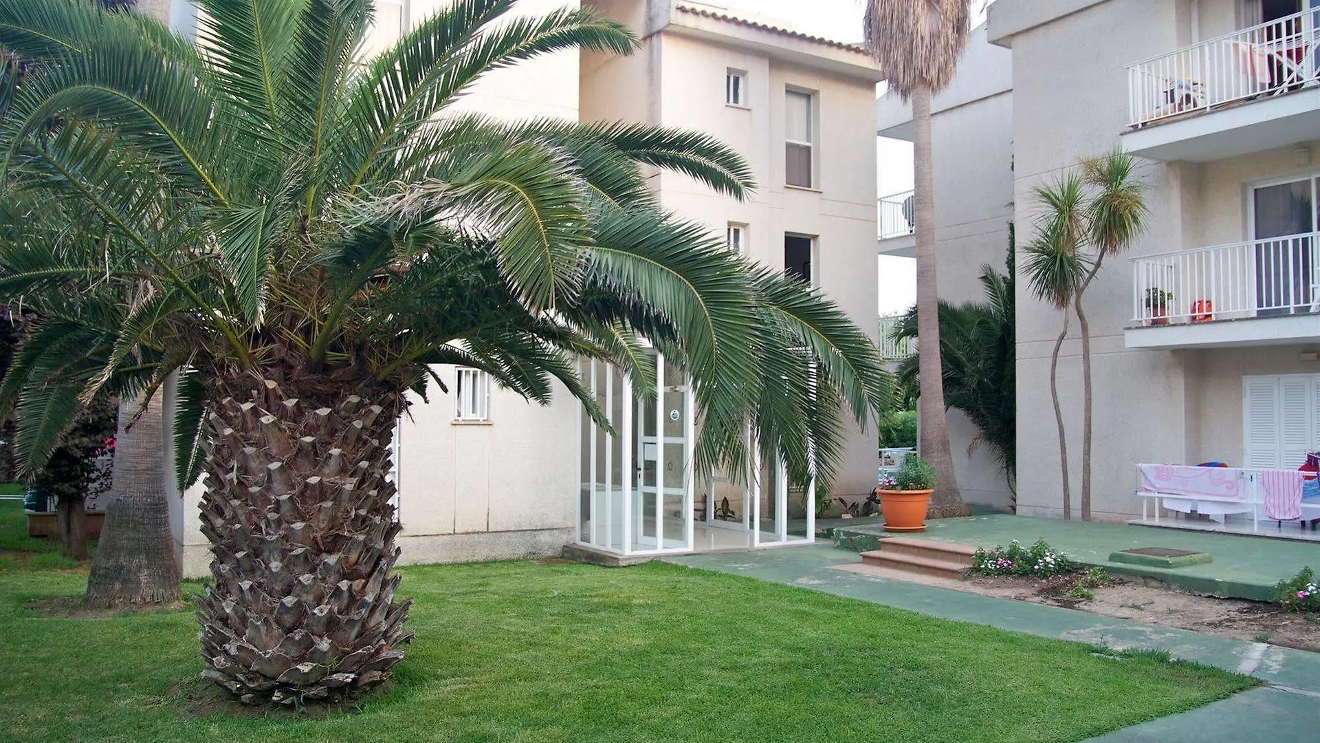 Llevant Apartments Port de Pollenca Spain